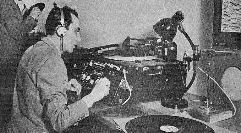 Türkiye’de Radyo Yayıncılığının Tarihi Görseli