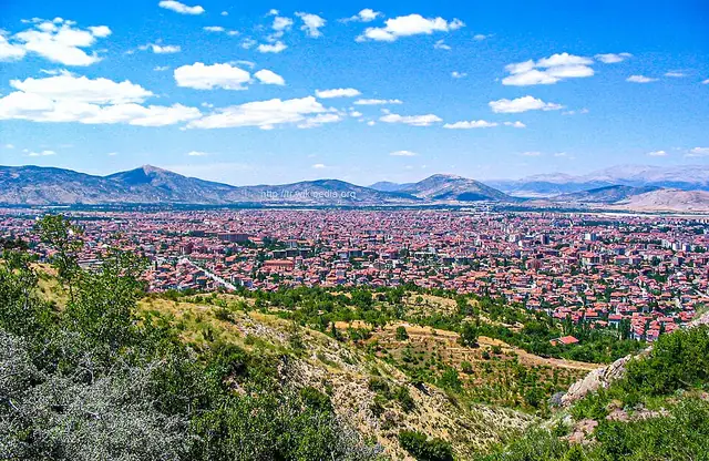 Isparta şehrinden genel görünüm